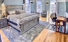 Rock House Suites - North Side Suite